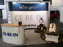Informationsstand des GE∙BE∙IN Bestattungsinstitut Bremen auf der InVita
